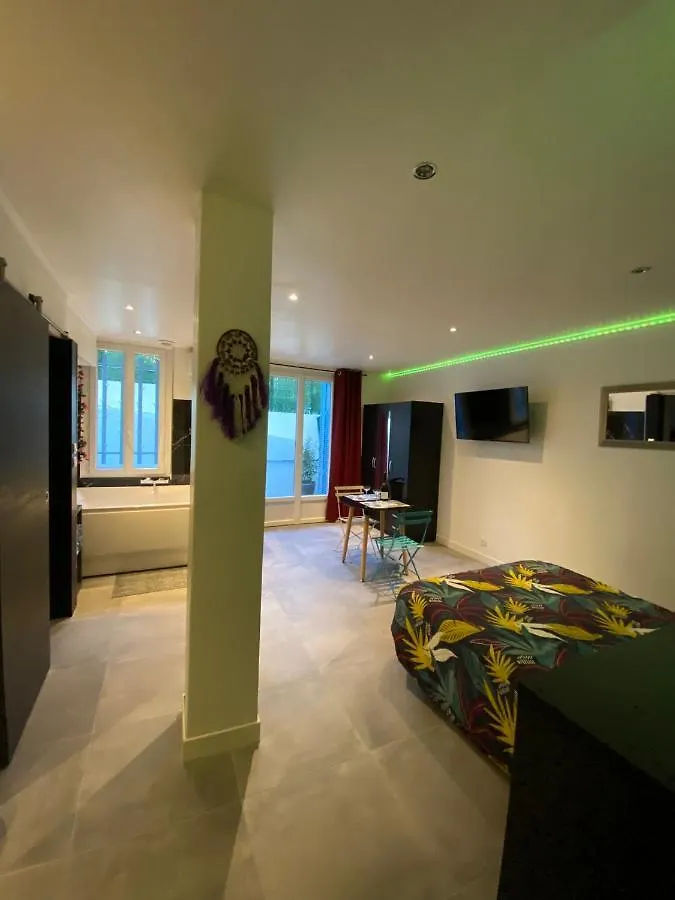 Апартаменты Luxury Dreams Balneo Ле-Канне